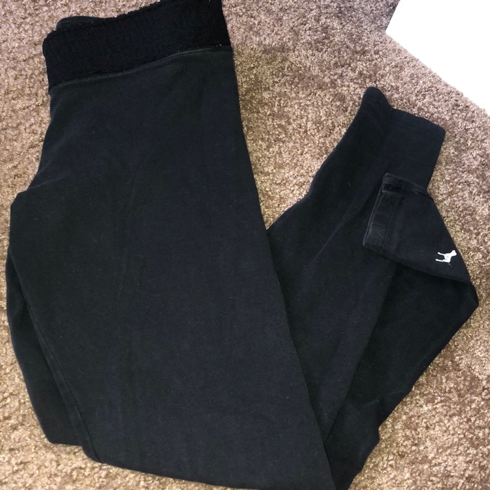 VS Pink Black leggings small (small hole in knee)